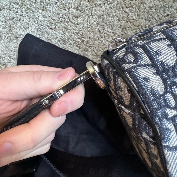 Dior Cylindrical “roller bag” shoulder/messenger. - Picture 6 of 7